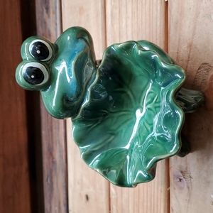 Vtg Apropos ceramic Frog soap/trinket dish